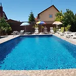 Апартаменты Edit - Biro Tours Nr 8