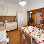 Edit - Biro Tours Nr 8 Апартаменты
