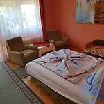 Edit - Biro Tours Nr 8 Апартаменты Вонярцвашхедь